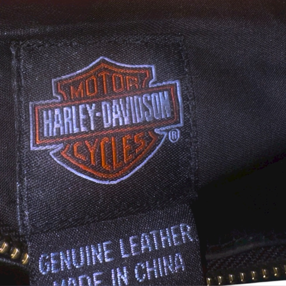 Black Leather Shoulder Bag - Picture 12 of 12
